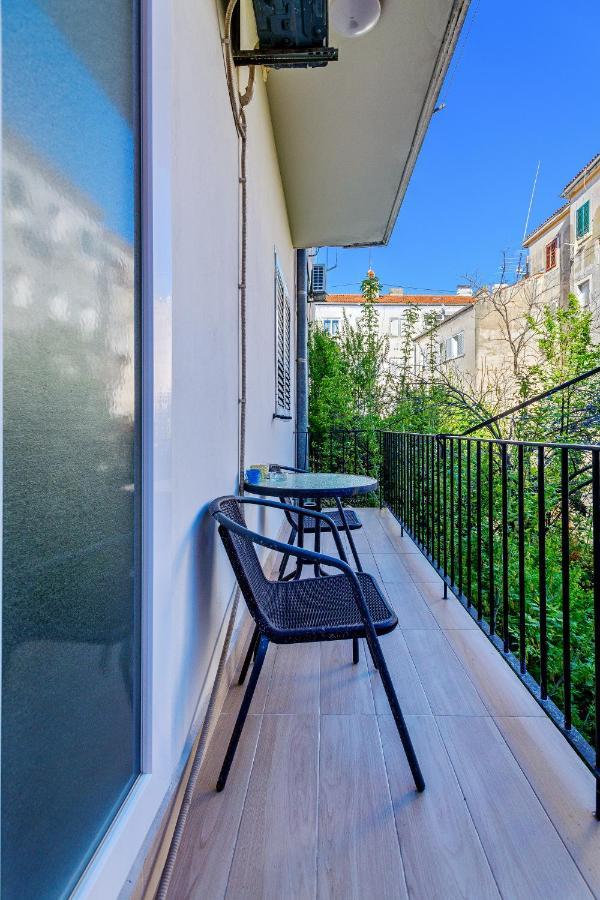 Appartement Modern Old Town - *
